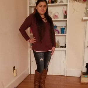 Meet your Posher, Emilia